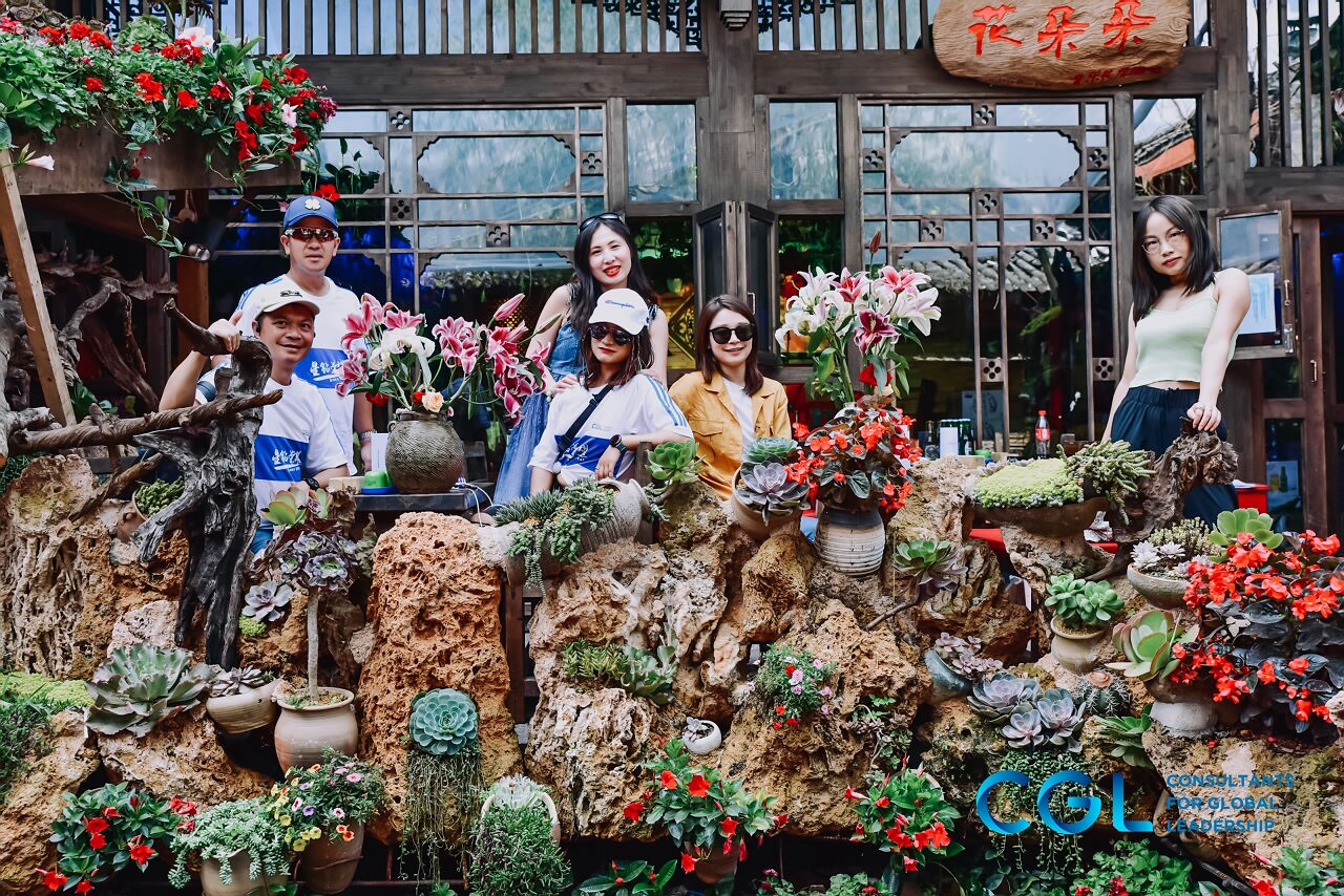 麗江玉龍雪山旅游團(tuán)建公司