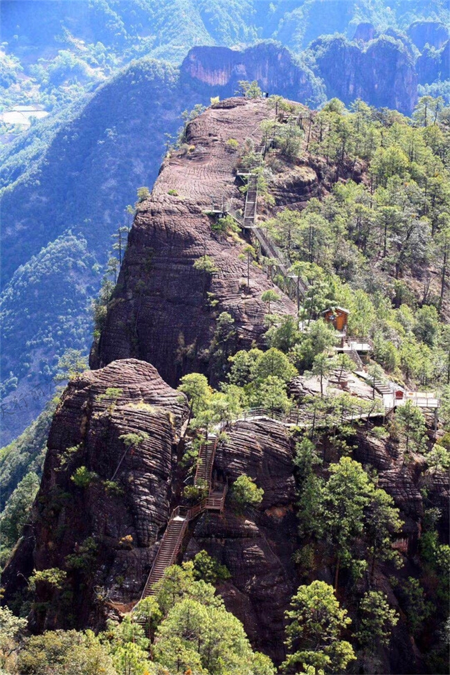 麗江老君山黎明景區(qū)