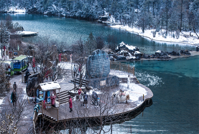 麗江旅游；新的一年，定要去見玉龍雪山一面！